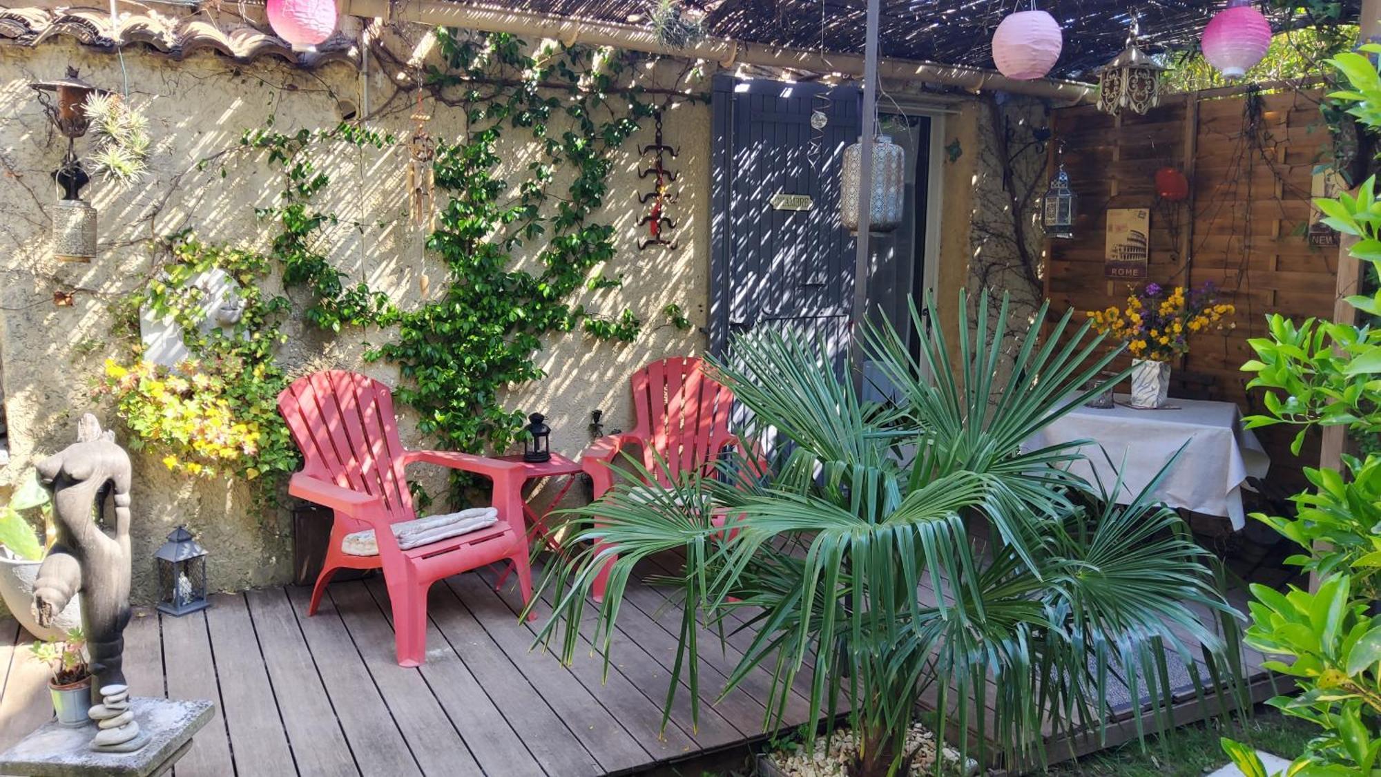 Le Mazet Des Beaujots Hotel Monteux Exterior foto