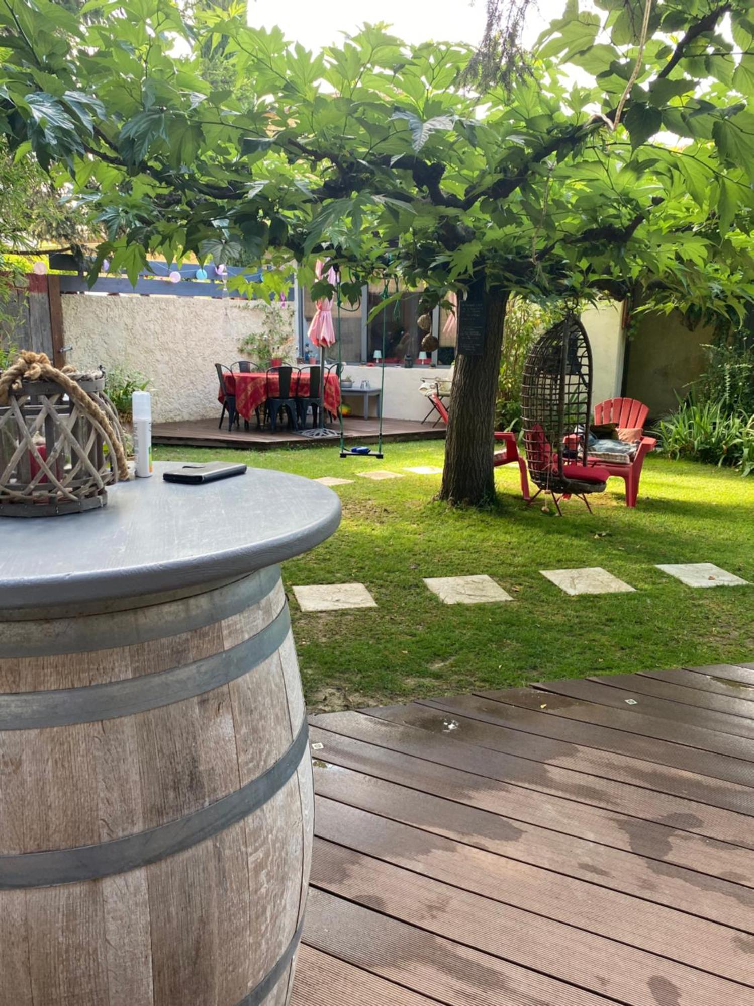 Le Mazet Des Beaujots Hotel Monteux Exterior foto